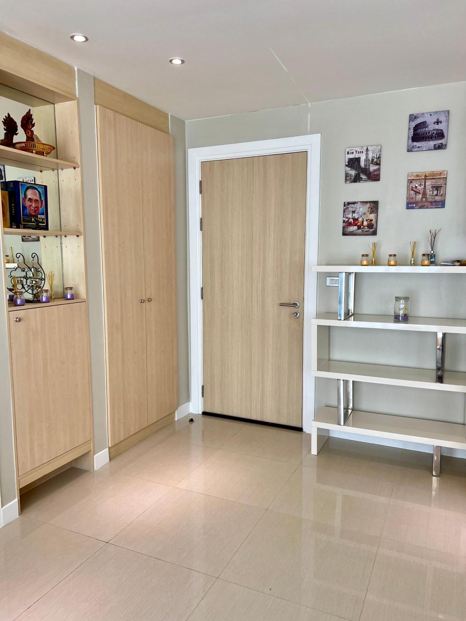 Apartemen With Waterpark Pattaya